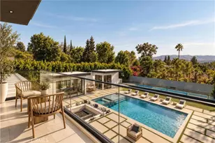 4940 Brewster Dr, Tarzana, CA 91356 - Photo 33