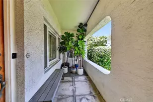 132 N La Peer Dr, Beverly Hills, CA 90211 - Photo 9