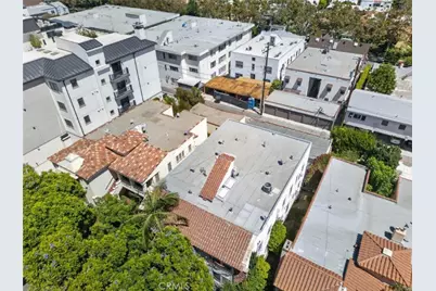 144 N La Peer Drive, Beverly Hills, CA 90211 - Photo 37