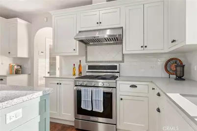 405 N Sunnyslope Avenue, Pasadena, CA 91107 - Photo 13