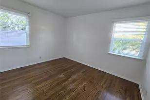 12329 Emelita, Valley Village, CA 91607 - Photo 9
