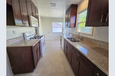 12329 Emelita, Valley Village, CA 91607 - Photo 7