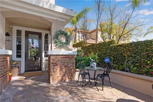 22019 Gold Canyon Dr, Saugus, CA 91390 - Photo 5