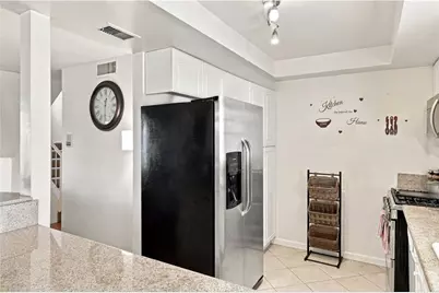 14715 Saticoy #9, Van Nuys, CA 91405 - Photo 3