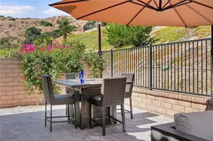 27364 Ellery Pl, Saugus, CA 91350 - Photo 15