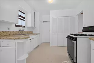 19134 Welby, Reseda, CA 91335 - Photo 13