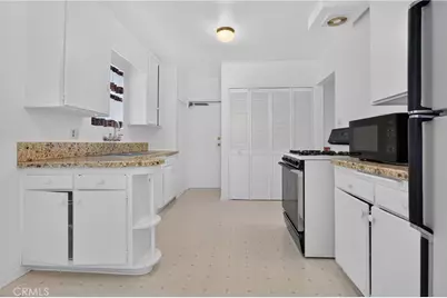 19134 Welby, Reseda, CA 91335 - Photo 9