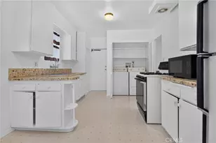 19134 Welby, Reseda, CA 91335 - Photo 11
