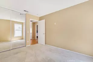 13232 Mira Mar Dr, Sylmar, CA 91342 - Photo 27