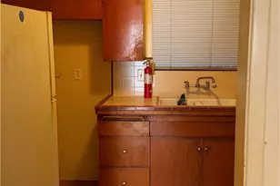 947 E Broadway, Long Beach, CA 90802 - Photo 5