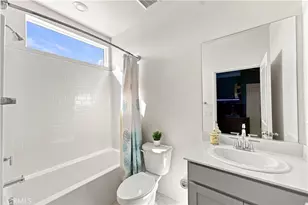 8408 N Fresco Way, Northridge, CA 91325 - Photo 15