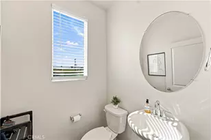 8408 N Fresco Way, Northridge, CA 91325 - Photo 9