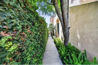 138 N La Peer Drive, Beverly Hills, CA 90211 - Photo 41