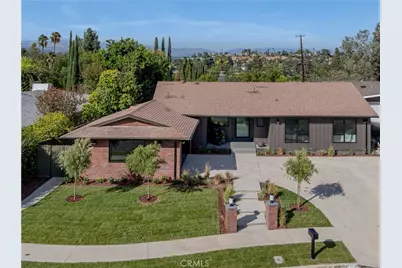 23717 Crosson, Woodland Hills, CA 91367 - Photo 3