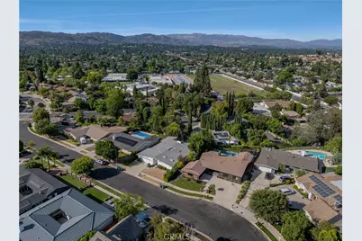 23717 Crosson, Woodland Hills, CA 91367 - Photo 55