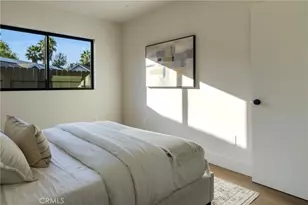 23717 Crosson, Woodland Hills, CA 91367 - Photo 35