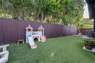4060 Harclare Ln, Encino, CA 91436 - Photo 57