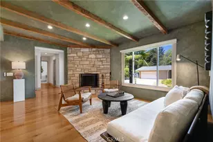 4060 Harclare Ln, Encino, CA 91436 - Photo 23