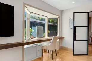 4060 Harclare Ln, Encino, CA 91436 - Photo 29