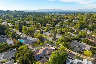 4060 Harclare Ln, Encino, CA 91436 - Photo 63