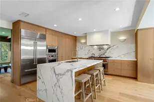 4060 Harclare Ln, Encino, CA 91436 - Photo 11
