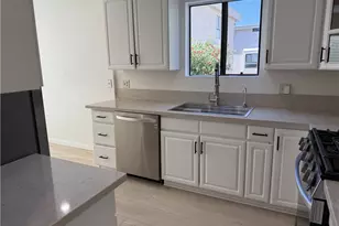 15221 Magnolia, Sherman Oaks, CA 91403 - Photo 13