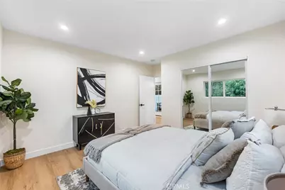 8010 Padre Lane, Los Angeles, CA 90046 - Photo 21