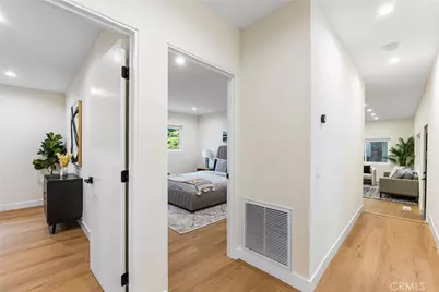8010 Padre Lane, Los Angeles, CA 90046 - Photo 19