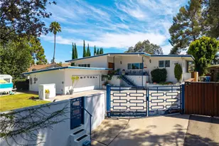 22936 Crespi, Woodland Hills, CA 91364 - Photo 3