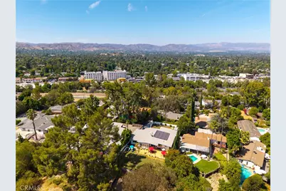 22936 Crespi, Woodland Hills, CA 91364 - Photo 35