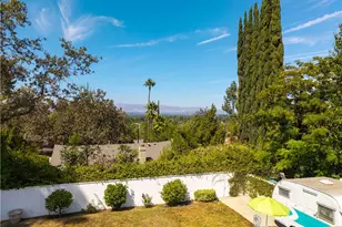 22936 Crespi, Woodland Hills, CA 91364 - Photo 33