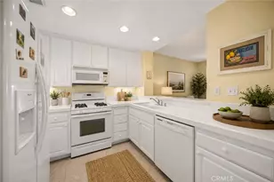 28157 Ashbrook, Valencia, CA 91354 - Photo 3