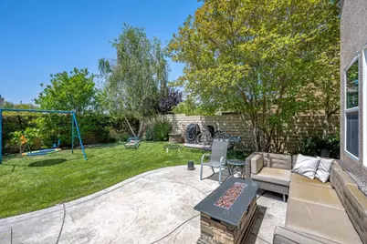 28315 Maitland, Saugus, CA 91350 - Photo 27