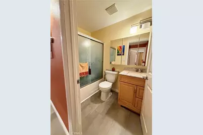 19350 Sherman, Los Angeles, CA 91335 - Photo 21