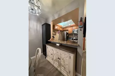 19350 Sherman, Los Angeles, CA 91335 - Photo 7