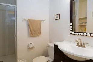 15344 Weddington St, Sherman Oaks, CA 91411 - Photo 9
