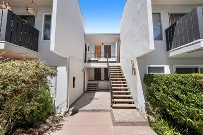 18645 Hatteras St #234, Tarzana, CA 91356 - Photo 3