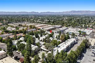 18645 Hatteras St, Tarzana, CA 91356 - Photo 7