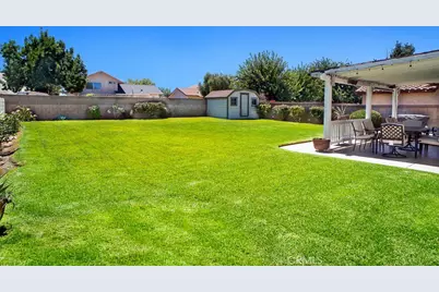 1046 E Avenue J6, Lancaster, CA 93535 - Photo 23