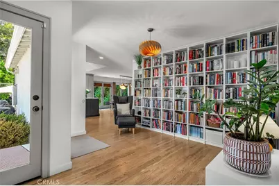 5644 Tobias Avenue, Sherman Oaks, CA 91411 - Photo 7