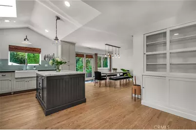 5644 Tobias Avenue, Sherman Oaks, CA 91411 - Photo 9