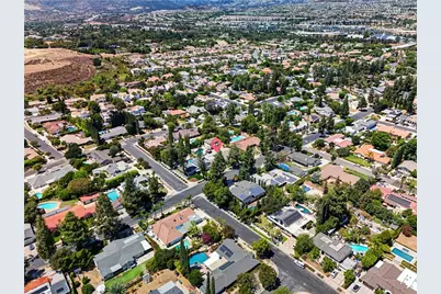 10749 Melvin, Northridge, CA 91326 - Photo 57