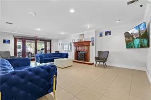 10749 Melvin, Northridge, CA 91326 - Photo 9