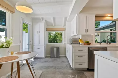 14724 Cumpston Street, Sherman Oaks, CA 91411 - Photo 9