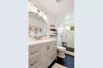 14724 Cumpston Street, Sherman Oaks, CA 91411 - Photo 25