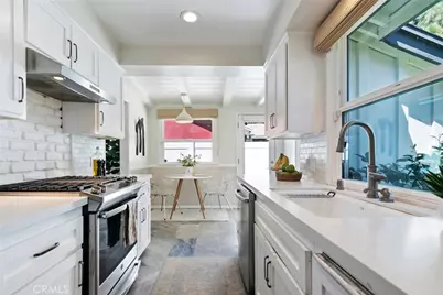 14724 Cumpston Street, Sherman Oaks, CA 91411 - Photo 13