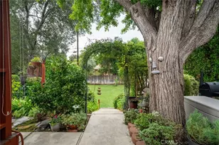 25068 Wheeler Rd, Newhall, CA 91321 - Photo 5
