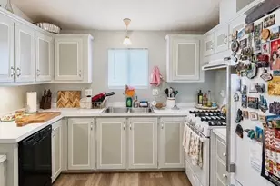 21500 Lassen Street, Chatsworth, CA 91311 - Photo 5