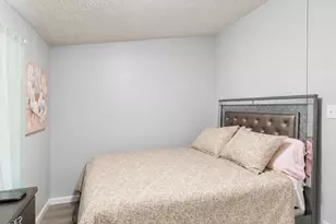 21500 Lassen Street, Chatsworth, CA 91311 - Photo 7