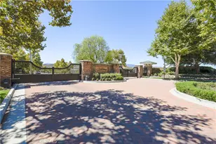 22545 Breakwater Way, Saugus, CA 91350 - Photo 29